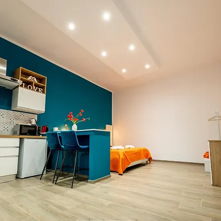 アパート Tiny House Ravanas A バーリ